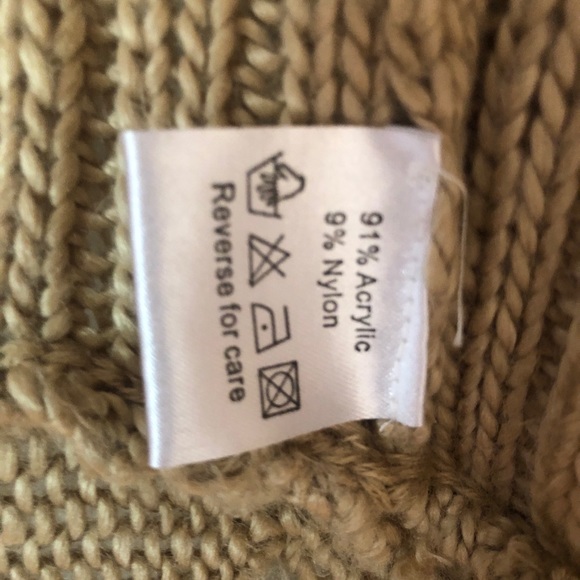 Good used condition tan sweater didn’t use much. - Picture 4 of 5